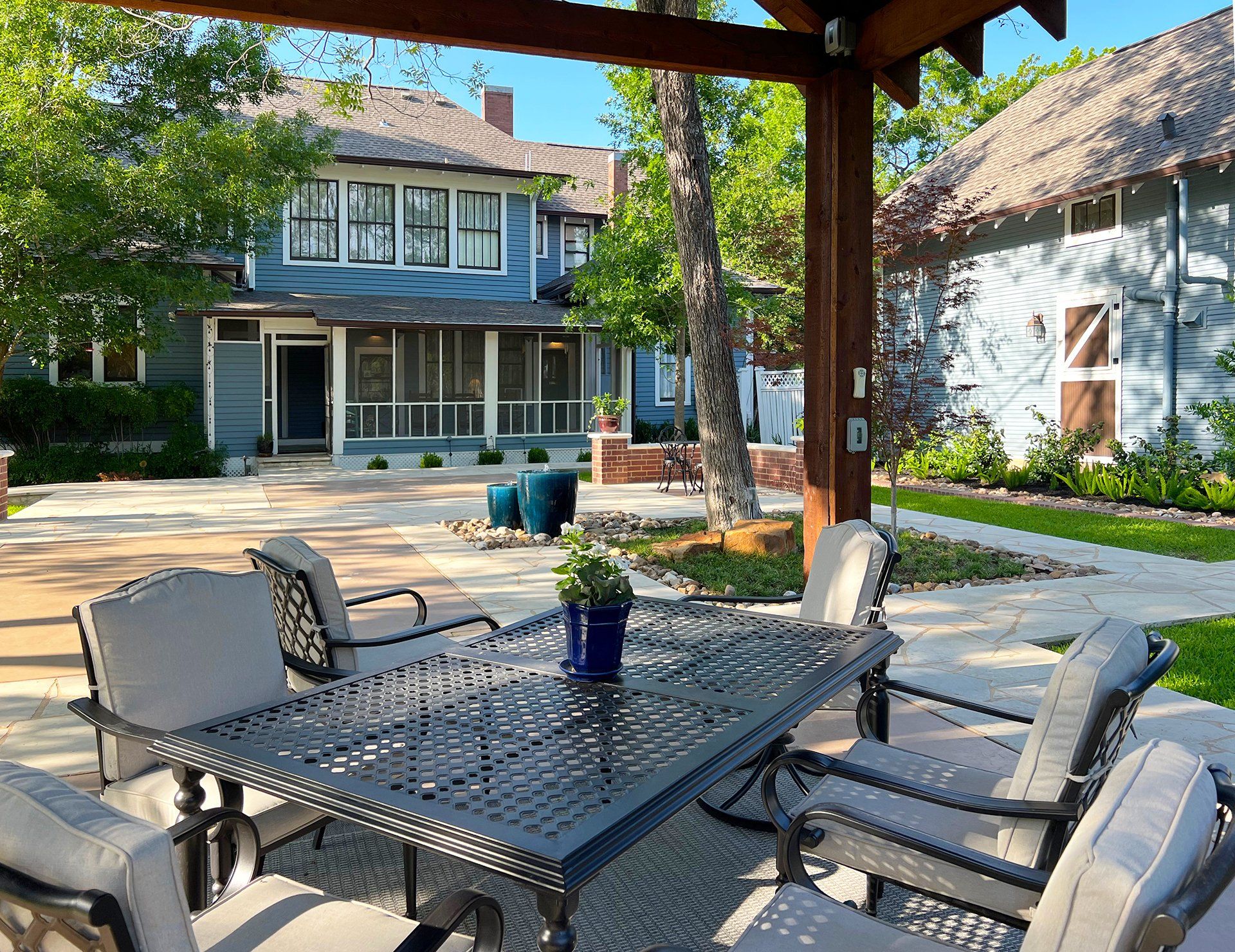 Patio Set under Pergola