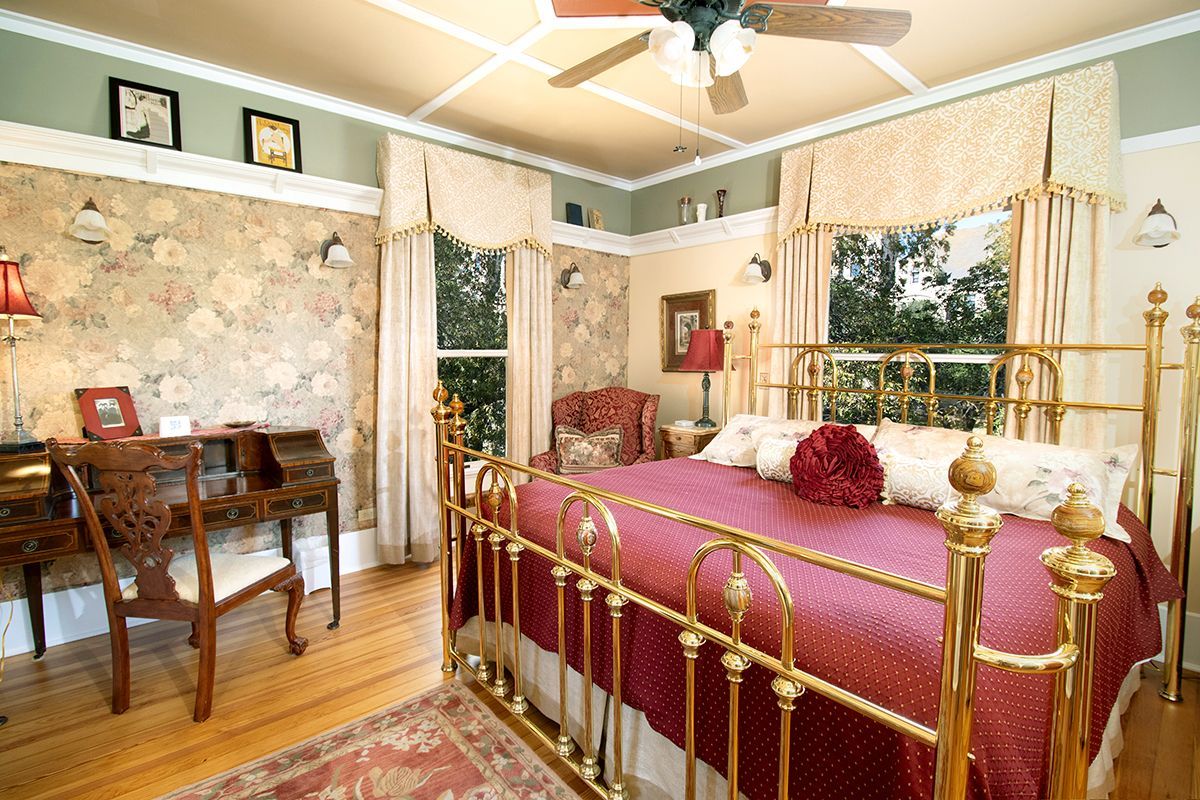 Maggie Lee's Room