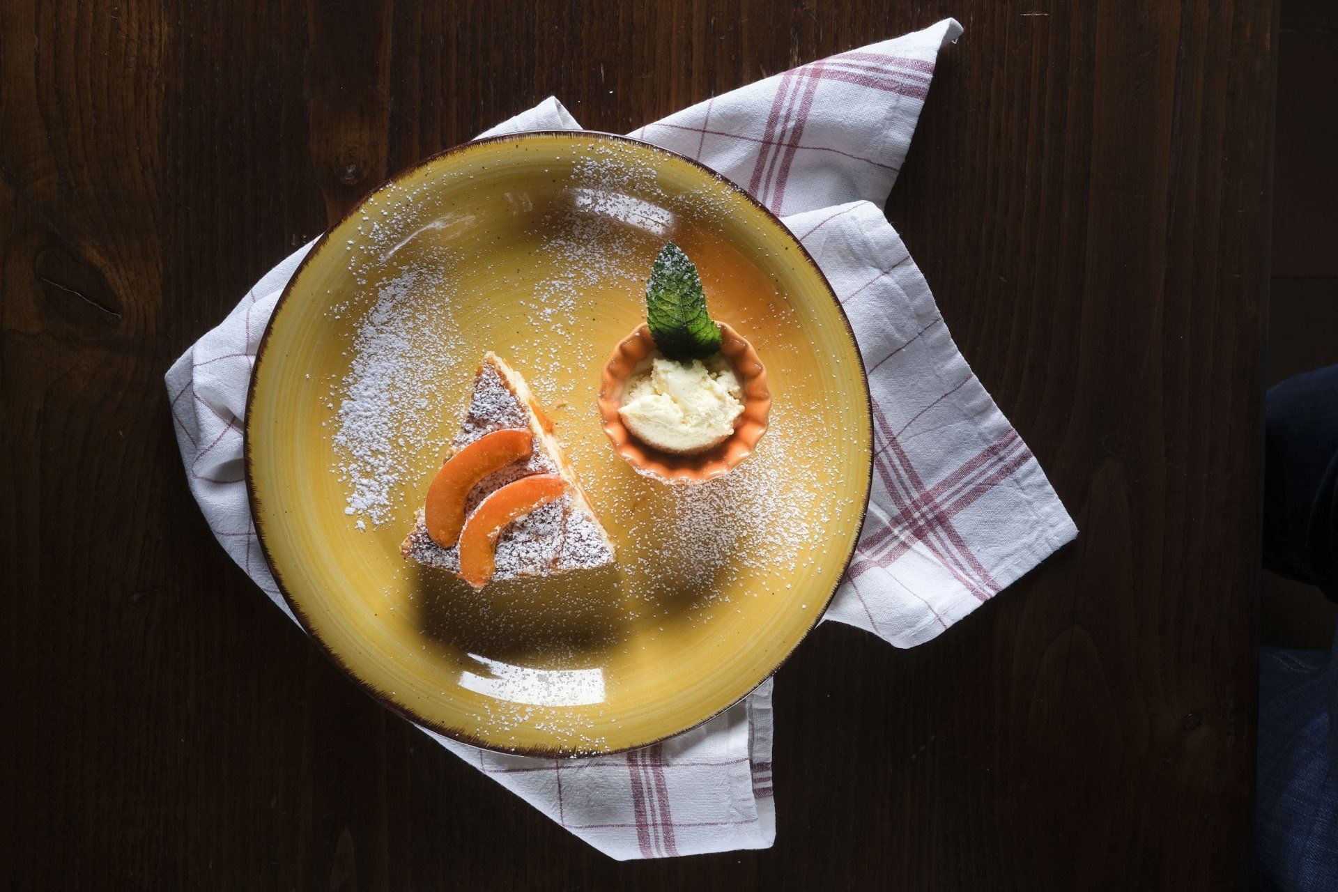 Crostatina di frolla con crema pasticciera