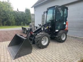 Radlader Kubota 1,7 t inkl. Standardschaufel ohne Zähne