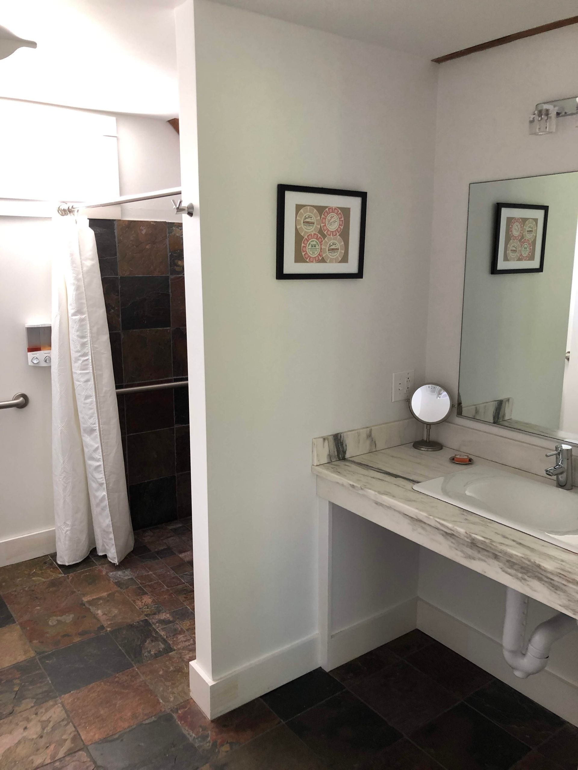 Sheep Barn 1 Bathroom
