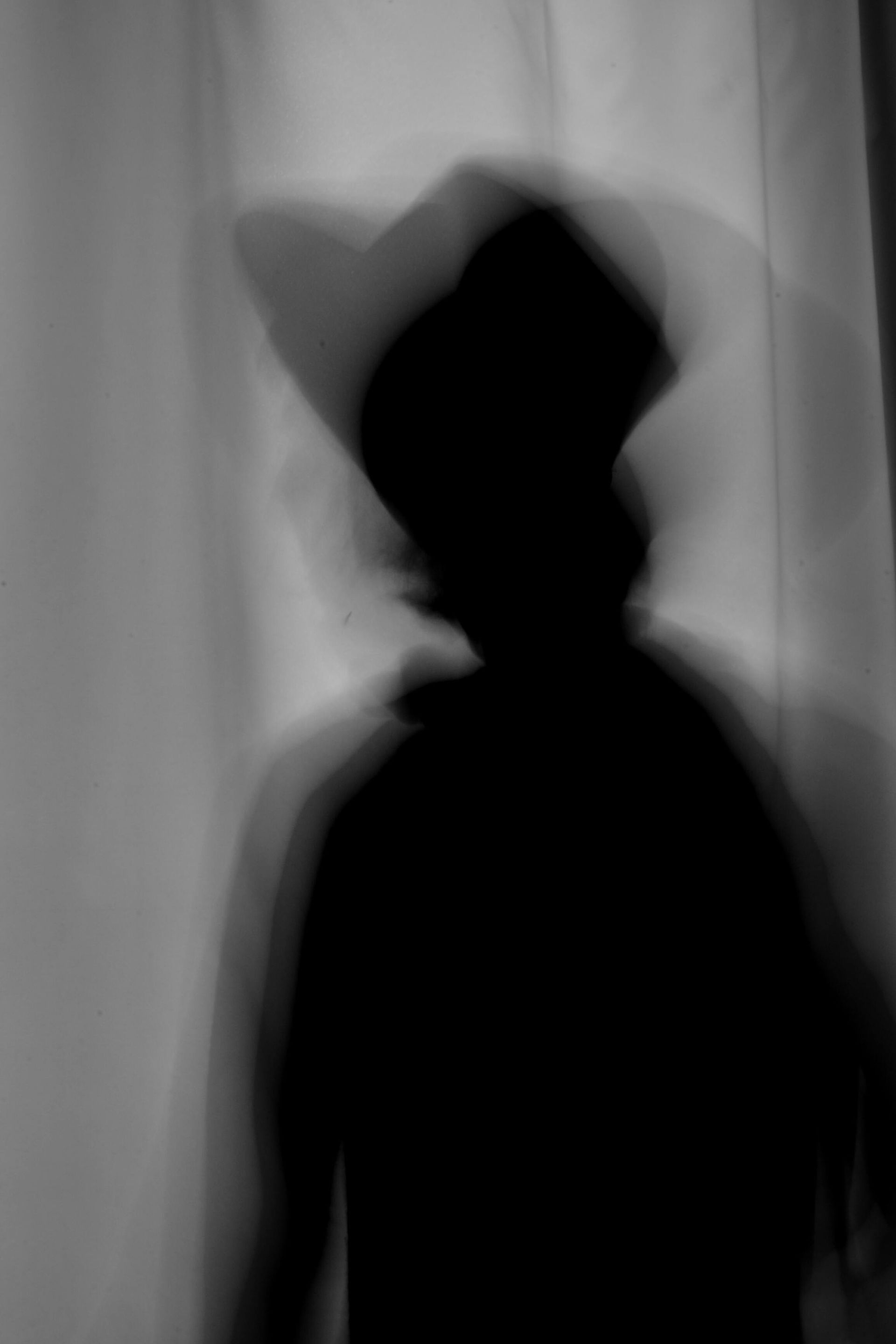 Abstract silhouette image used in THE TRUTH IN COLOUR™ team section