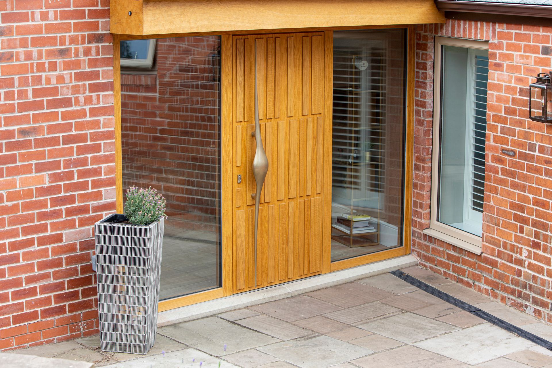 Moralt exterior door