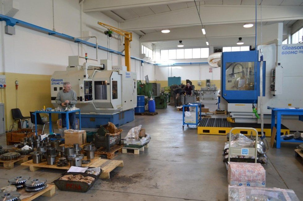 interno azienda ingranaggi conici
