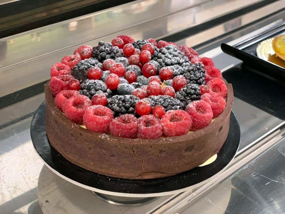 torta alla frutta per una cena tra amici