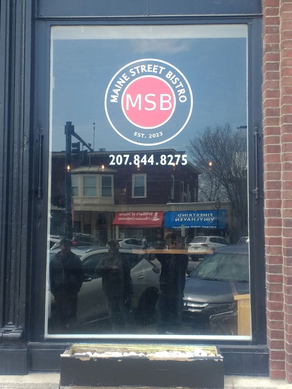Window Lettering 25