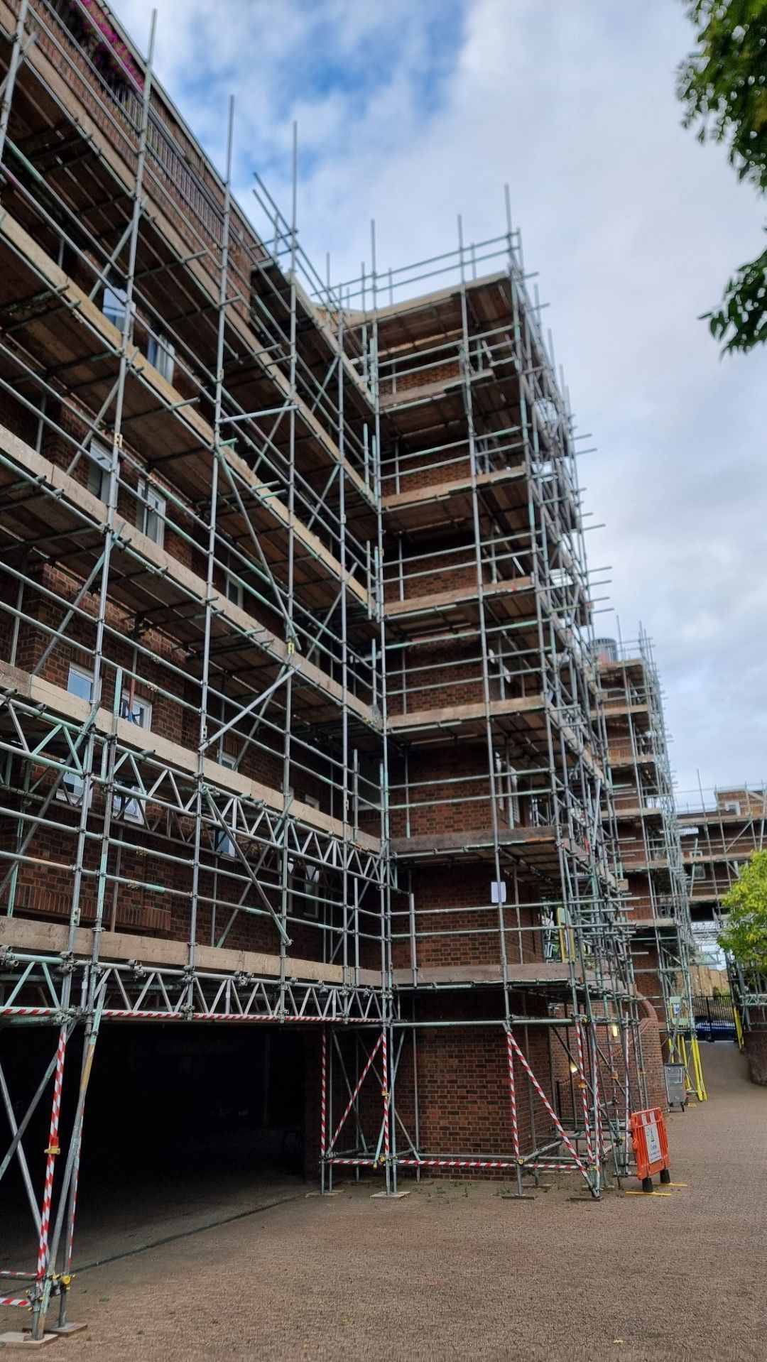 tedworth square london brick doff clean rear