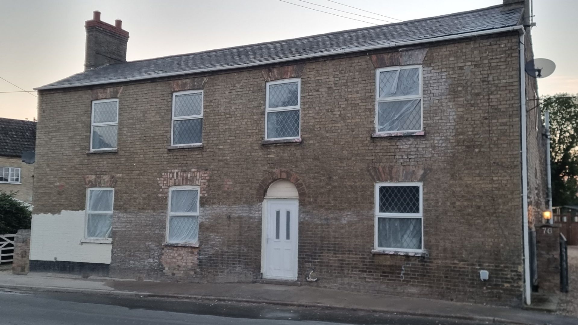 paint removal pub brickwork 95%