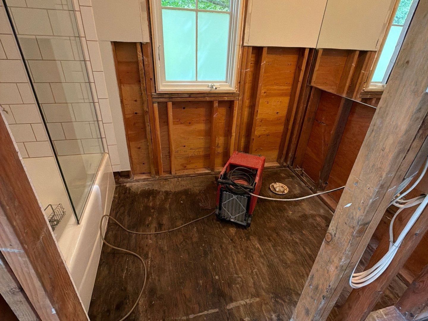 Drying bathroom in pool house