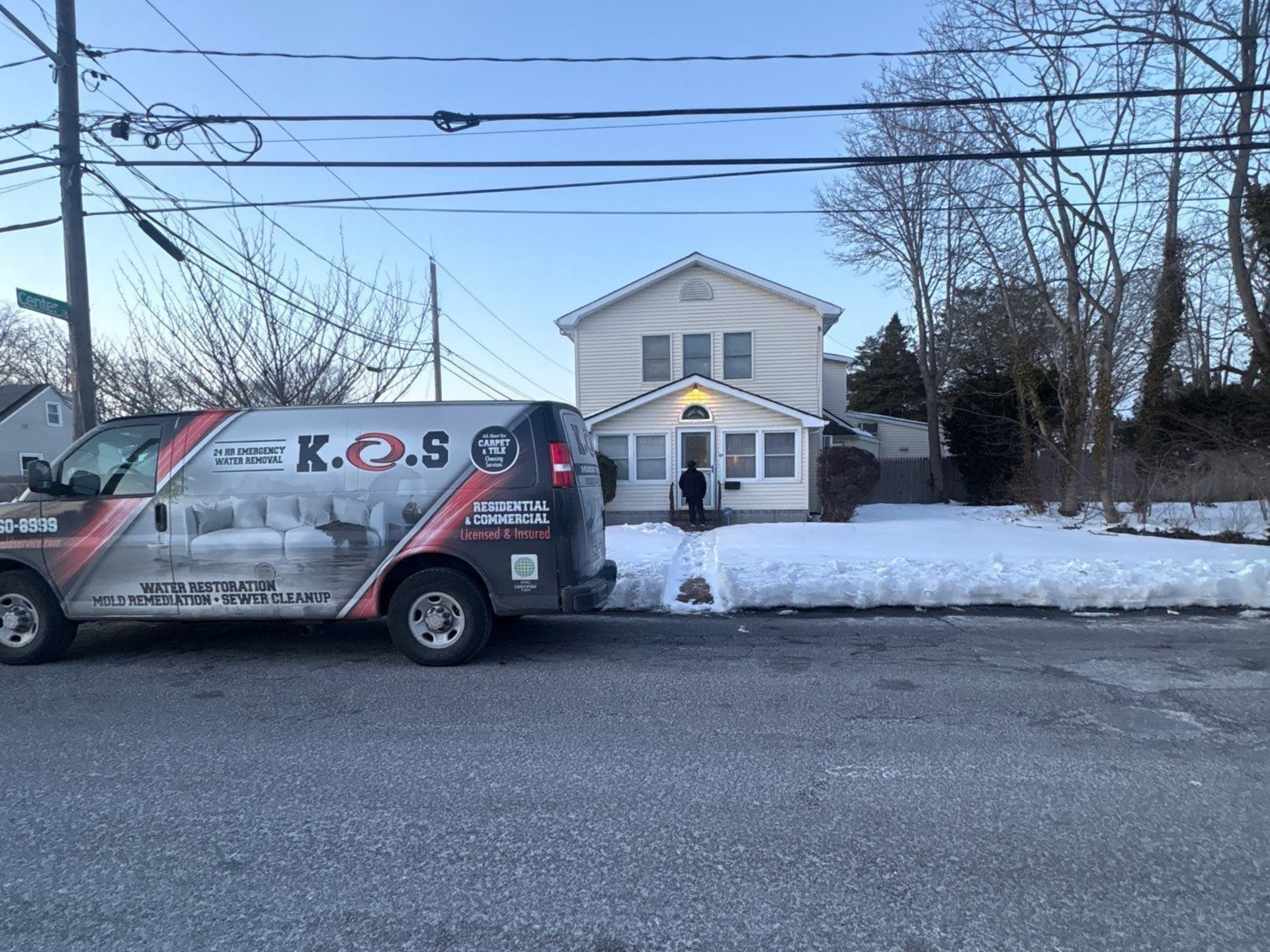 Water damage restoration team arriving at a water damaged home in Patchogue New York