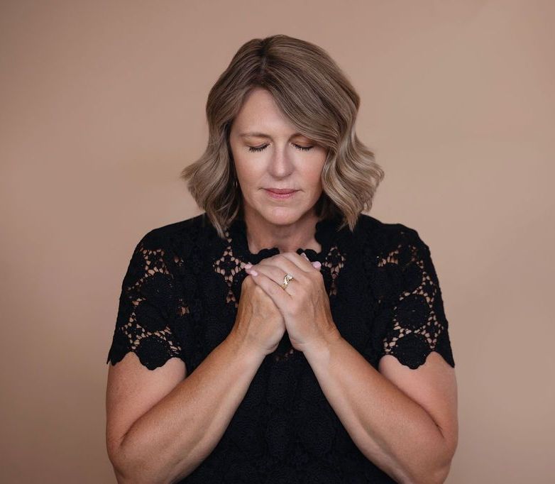 Speaker Praying