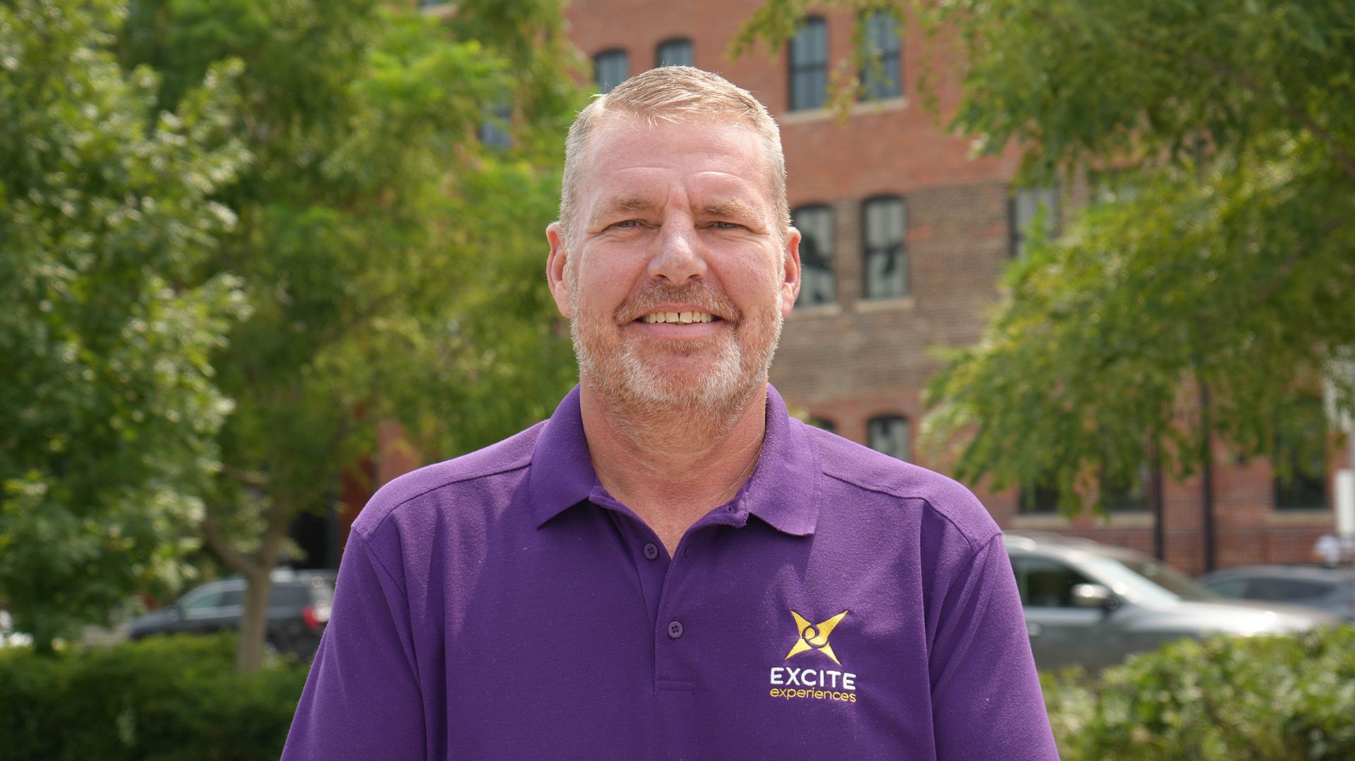 Headshot photo of Cliff, an Excite Experiences tour guide