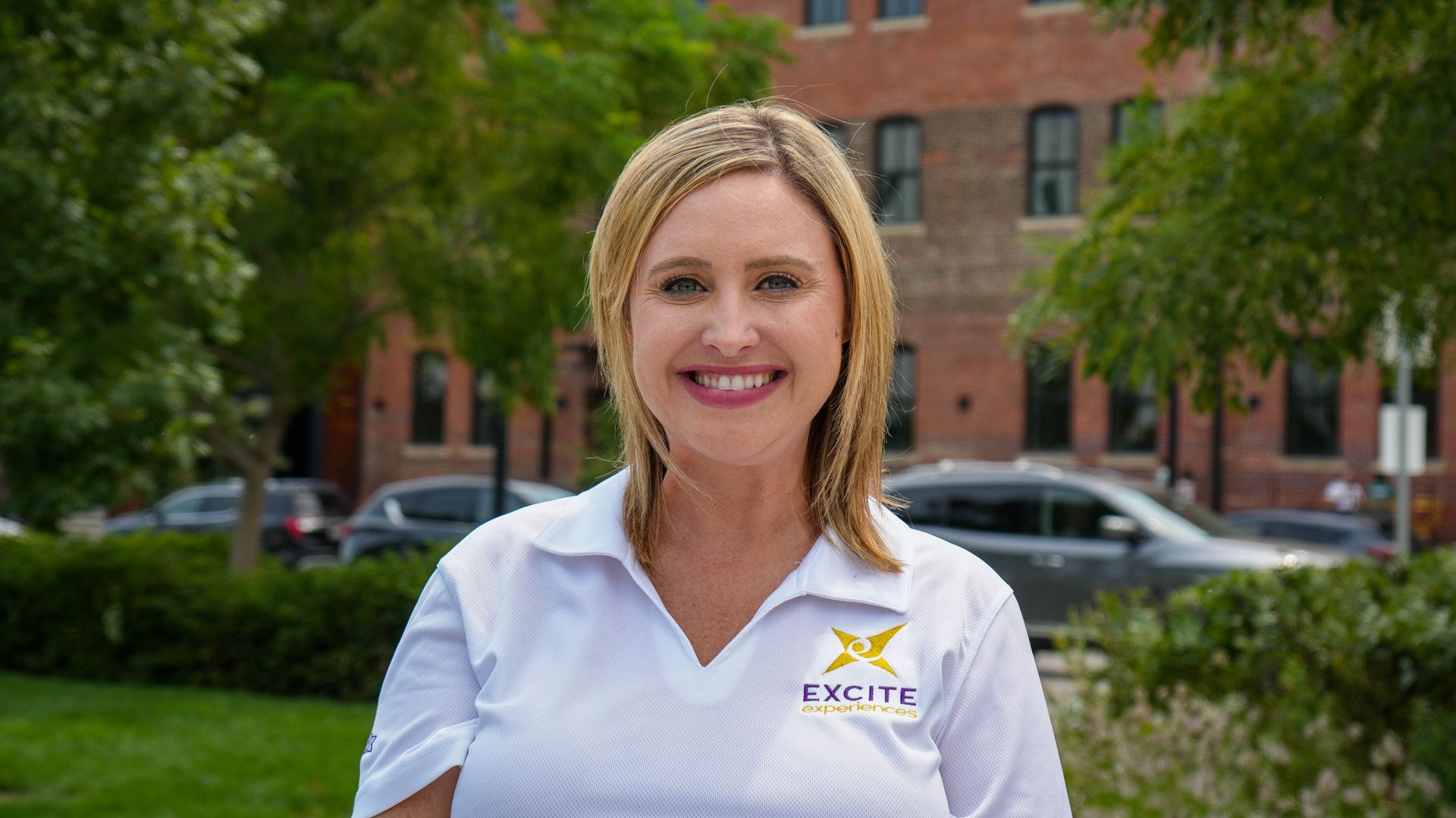 Headshot photo of Steph, an Excite Experiences tour guide