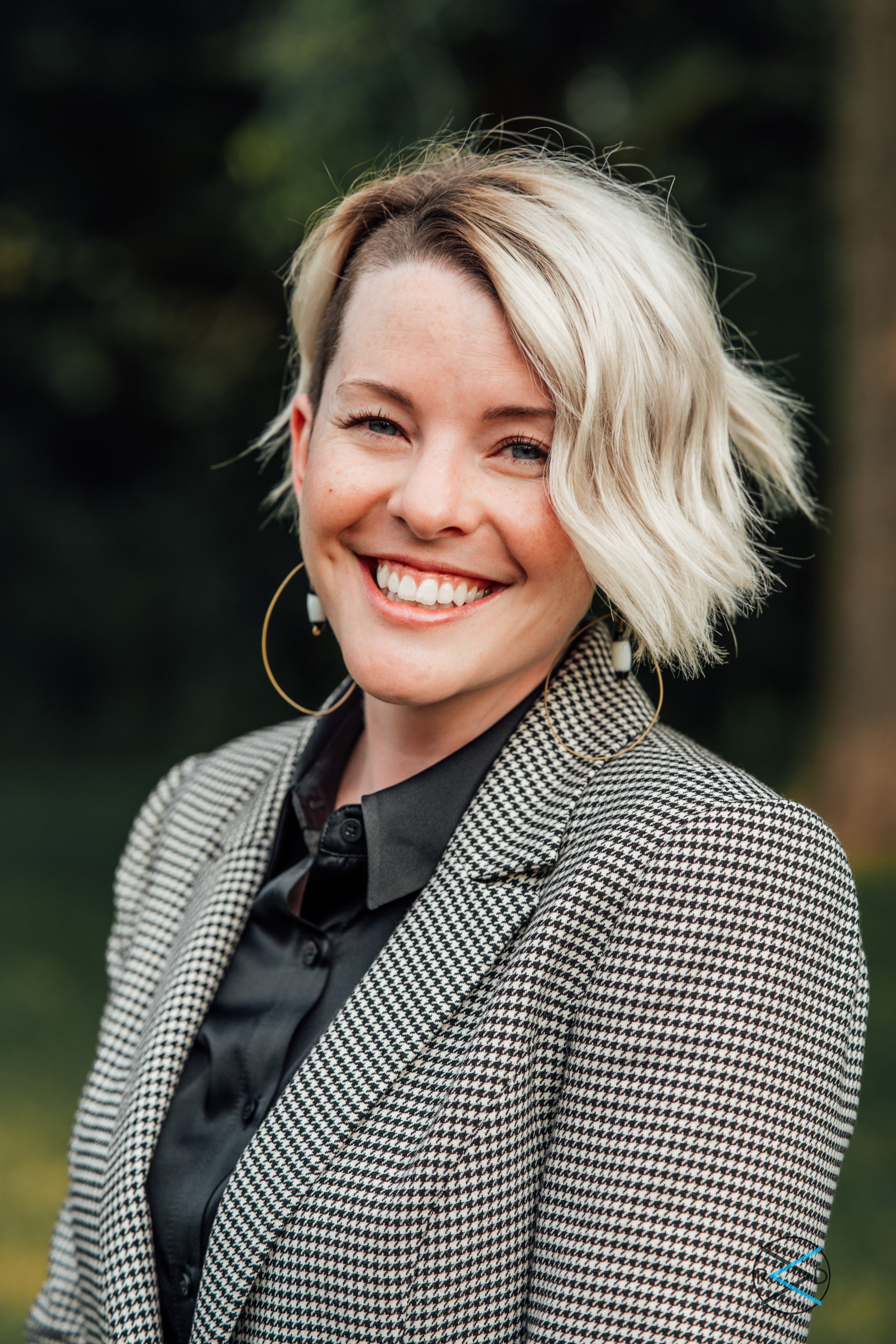 Hannigan Smith - ejnpove