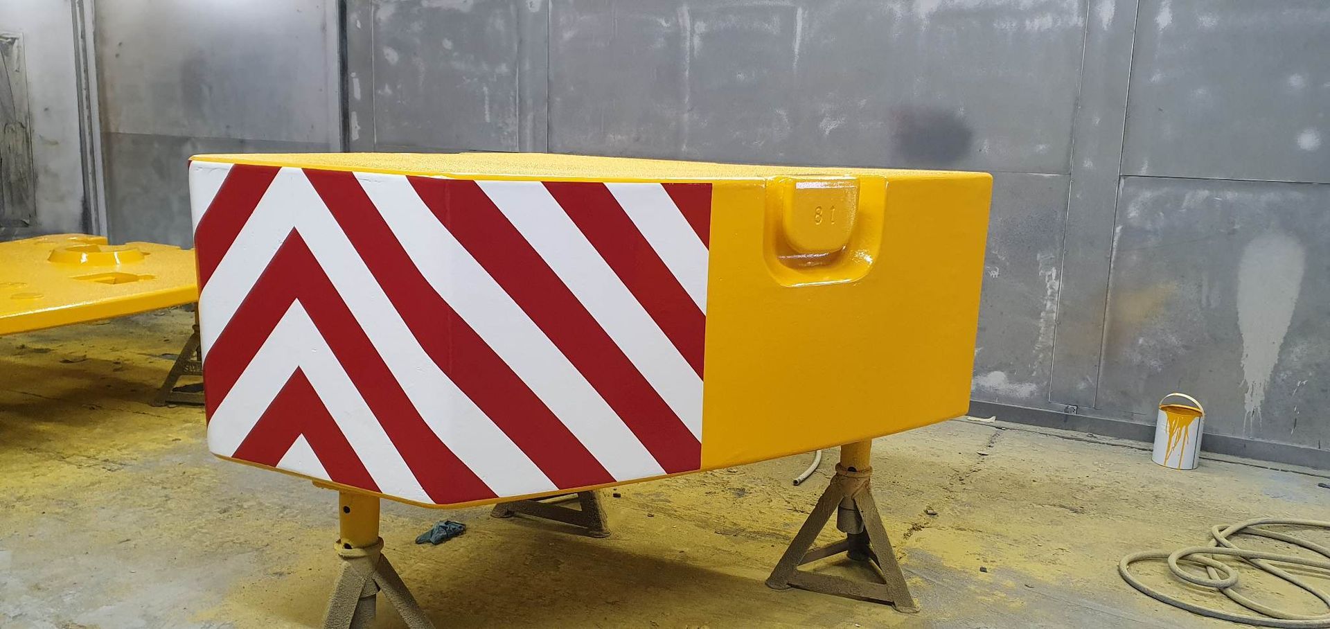 Painting the crane ballast
