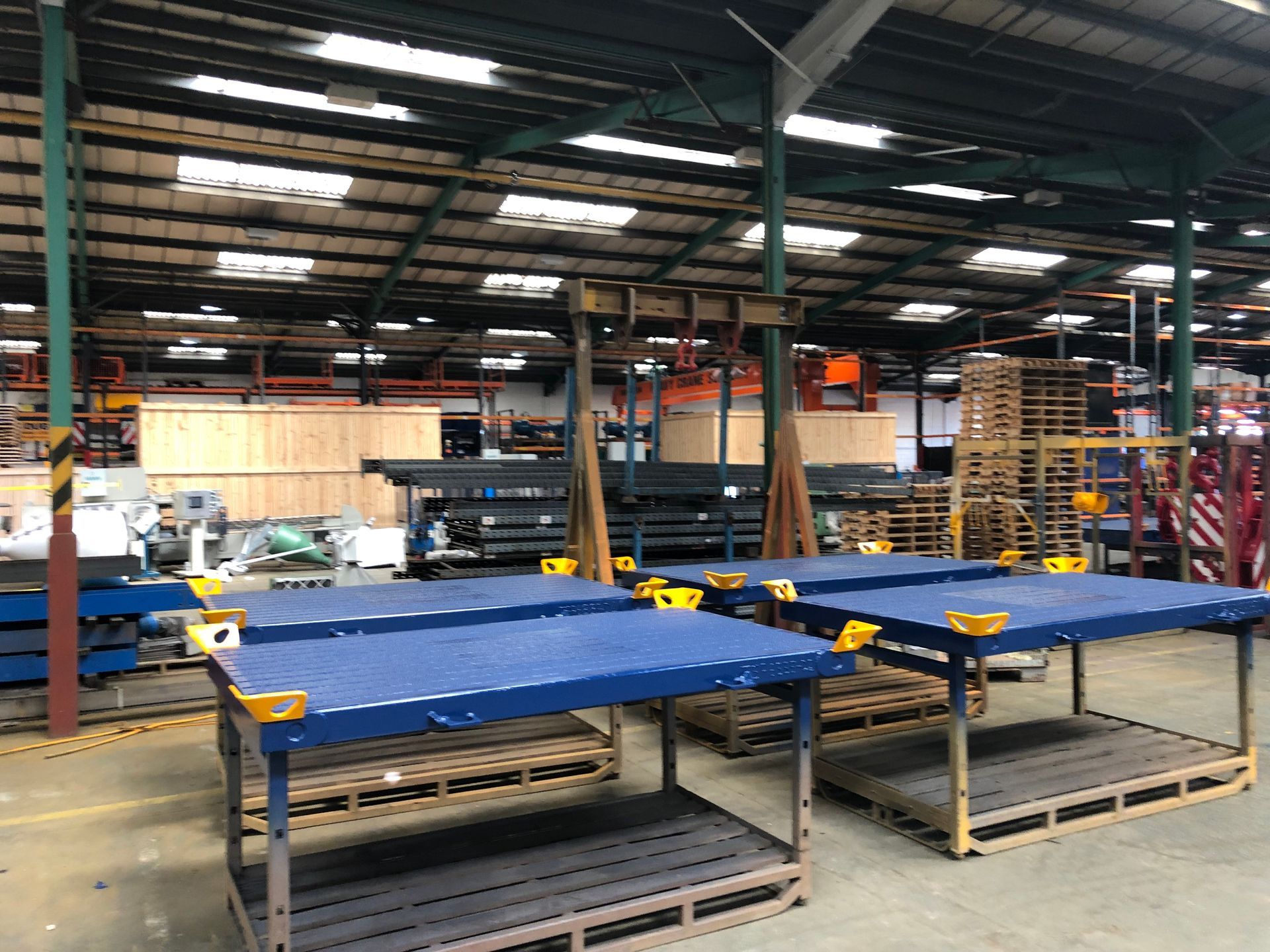 Spraying crane mats