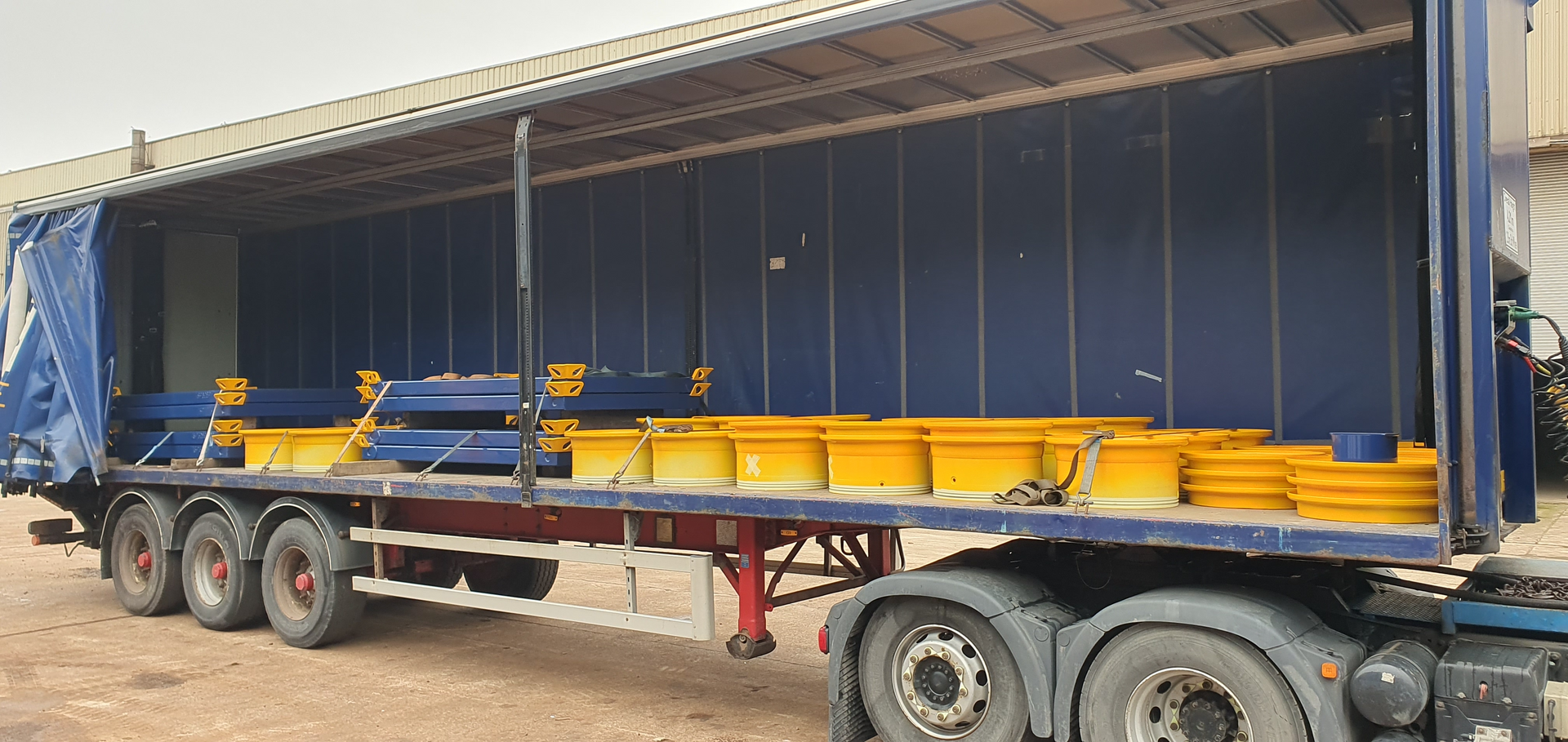 Painting the wheels and crane mats