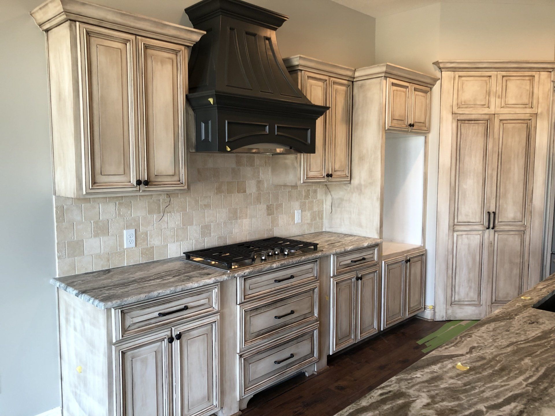 custom kitchen head built
