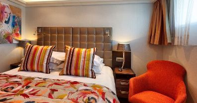 Fixed-window stateroom