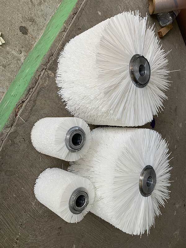 CEPILLOS EL CISNE 