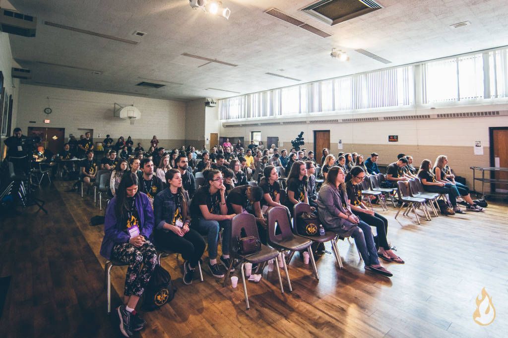 people listening people listening