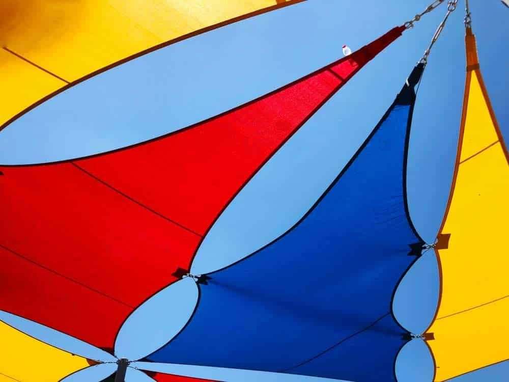 You Are Currently Viewing Awnings vs Shade Sails: What’s the Difference? — Jon Wilson Canvas & Shade in Coffs Harbour, NSW
