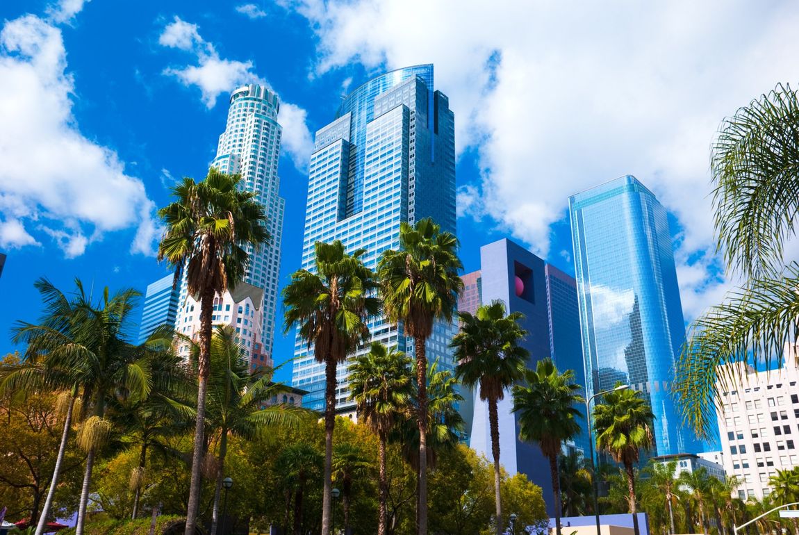 Buildings that use window cleaning services in Los Angeles, CA