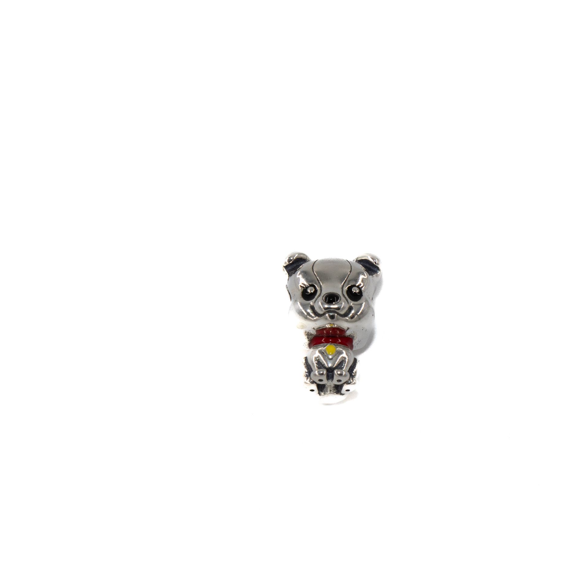 Pequeña figura de gato gris de dibujos animados centrada sobre un fondo blanco.