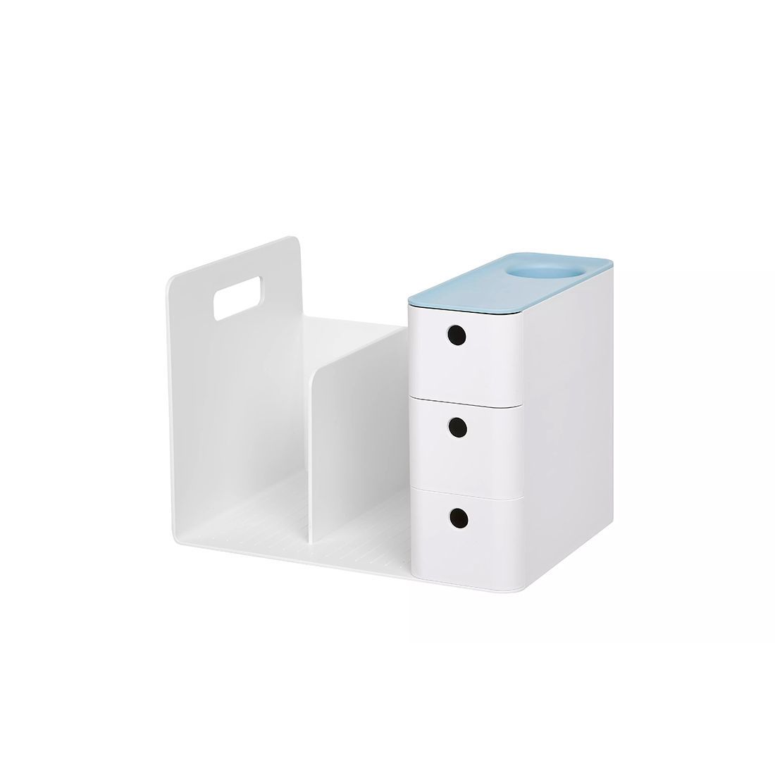 Una estantería blanca con tres cajones y una tapa azul sobre un fondo blanco.
