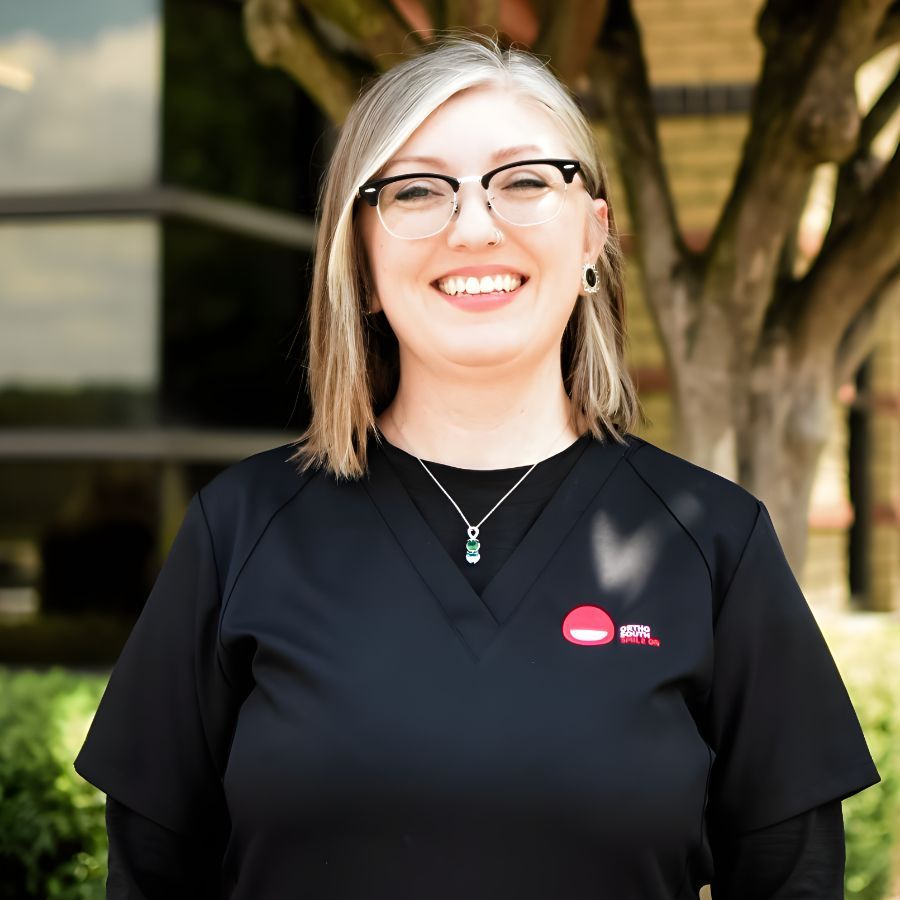Elizabeth, Scheduling Coordinator at Ortho South