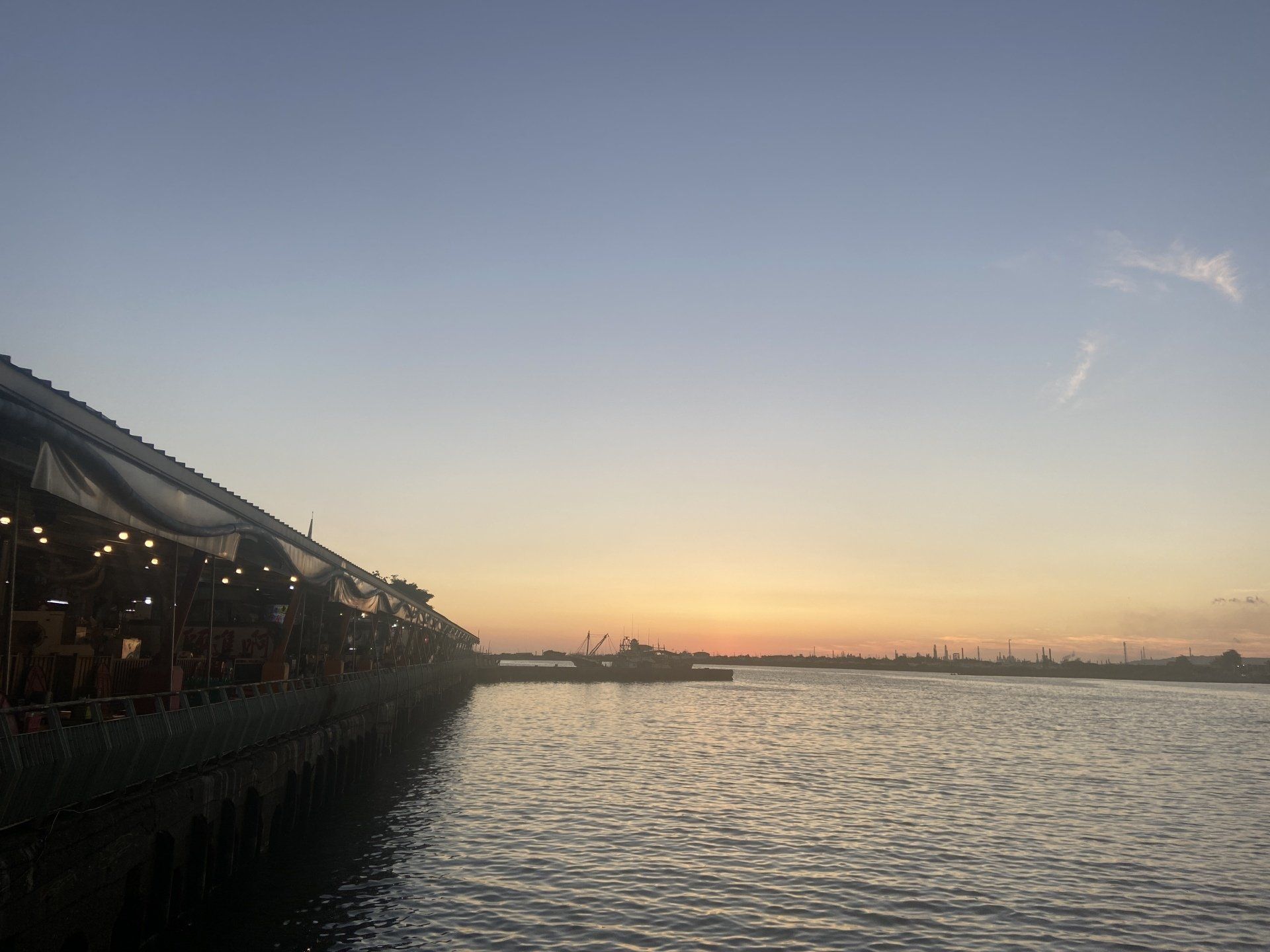 sunset donggang