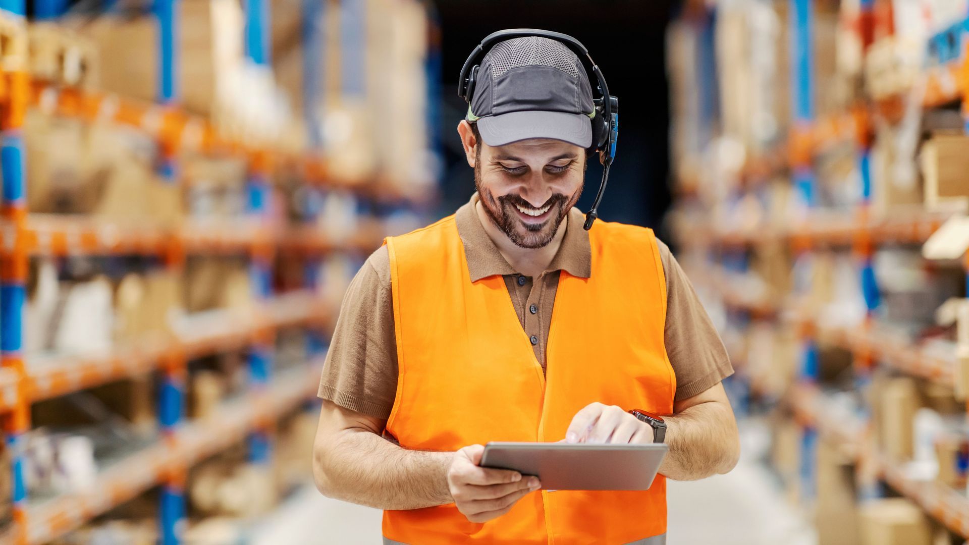 There are different approaches to system integration – and each comes with pros and cons. Explore 4