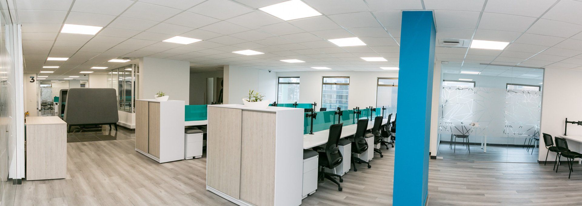 diseno y fabricacion de credenzas para oficinas institucionales