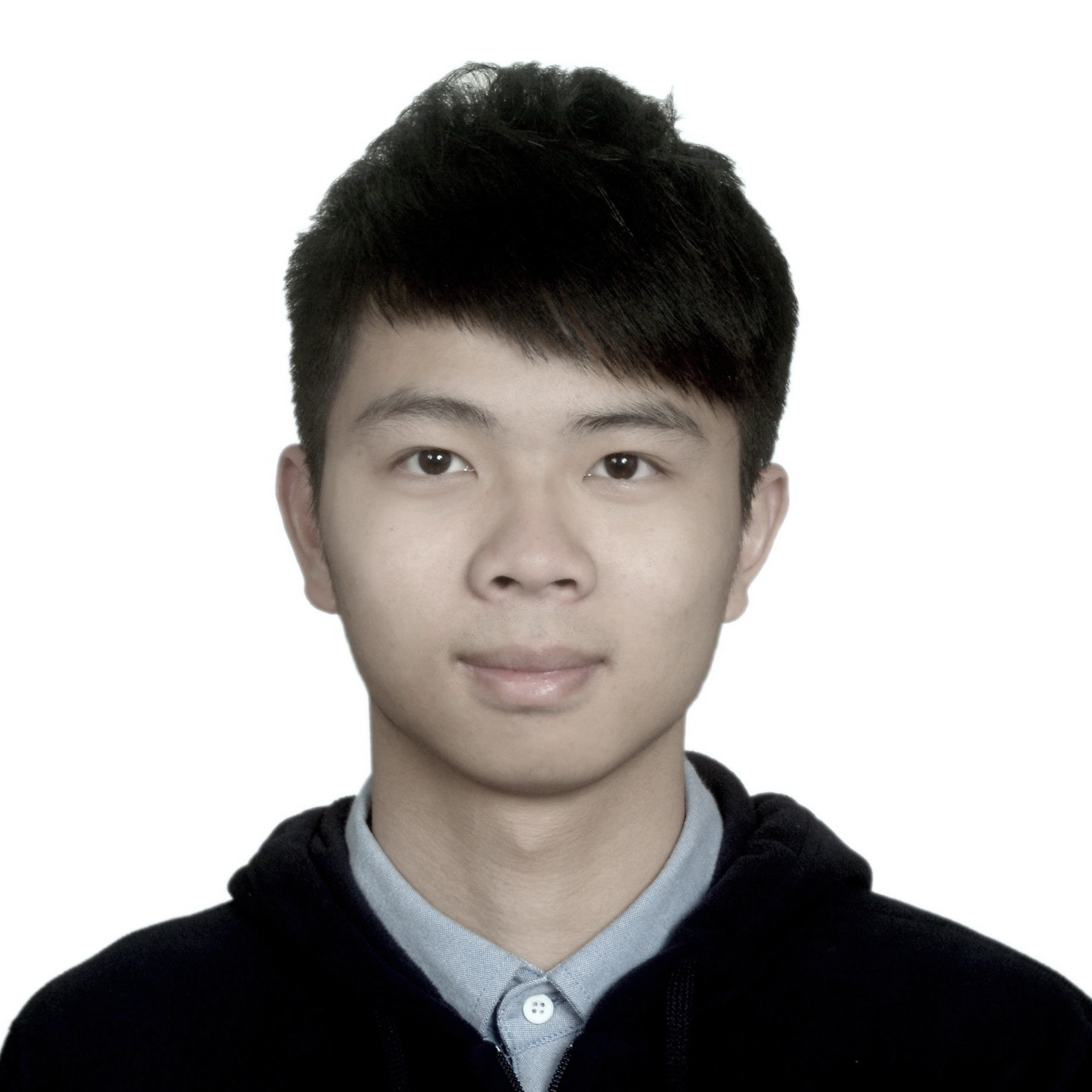 一張穿著西裝打領帶的男人的黑白照片。