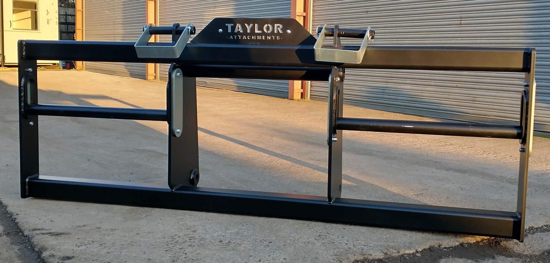 Taylor Attachments Shipping Container Pallet Forks
