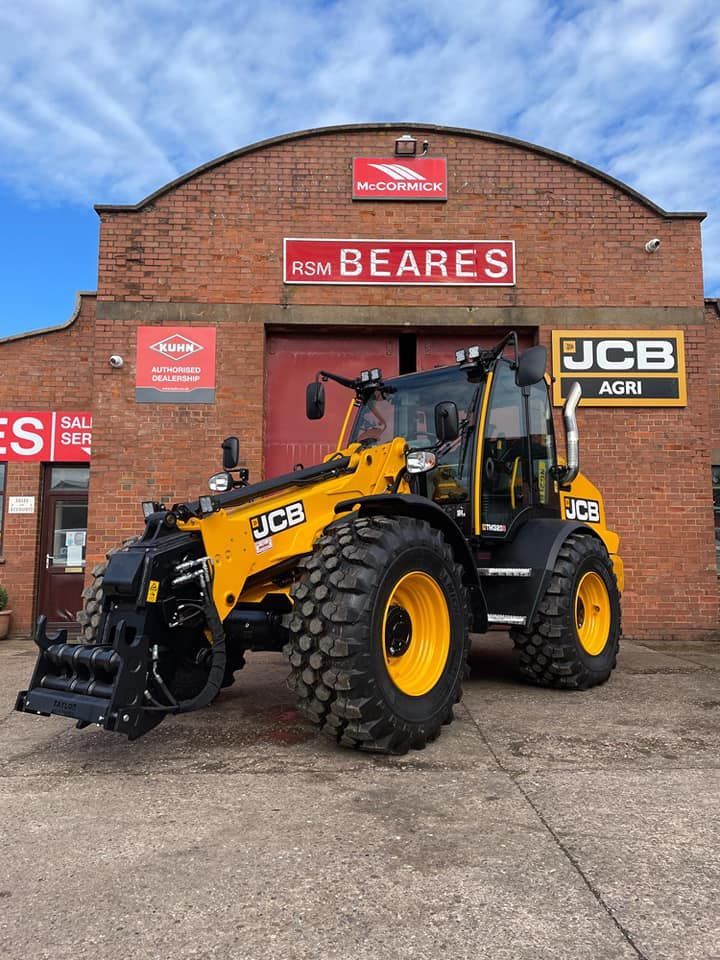 REPLACEMENT HANDLER HEADSTOCK ON JCB