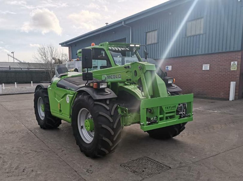 REPLACEMENT HANDLER HEADSTOCK ON MERLO