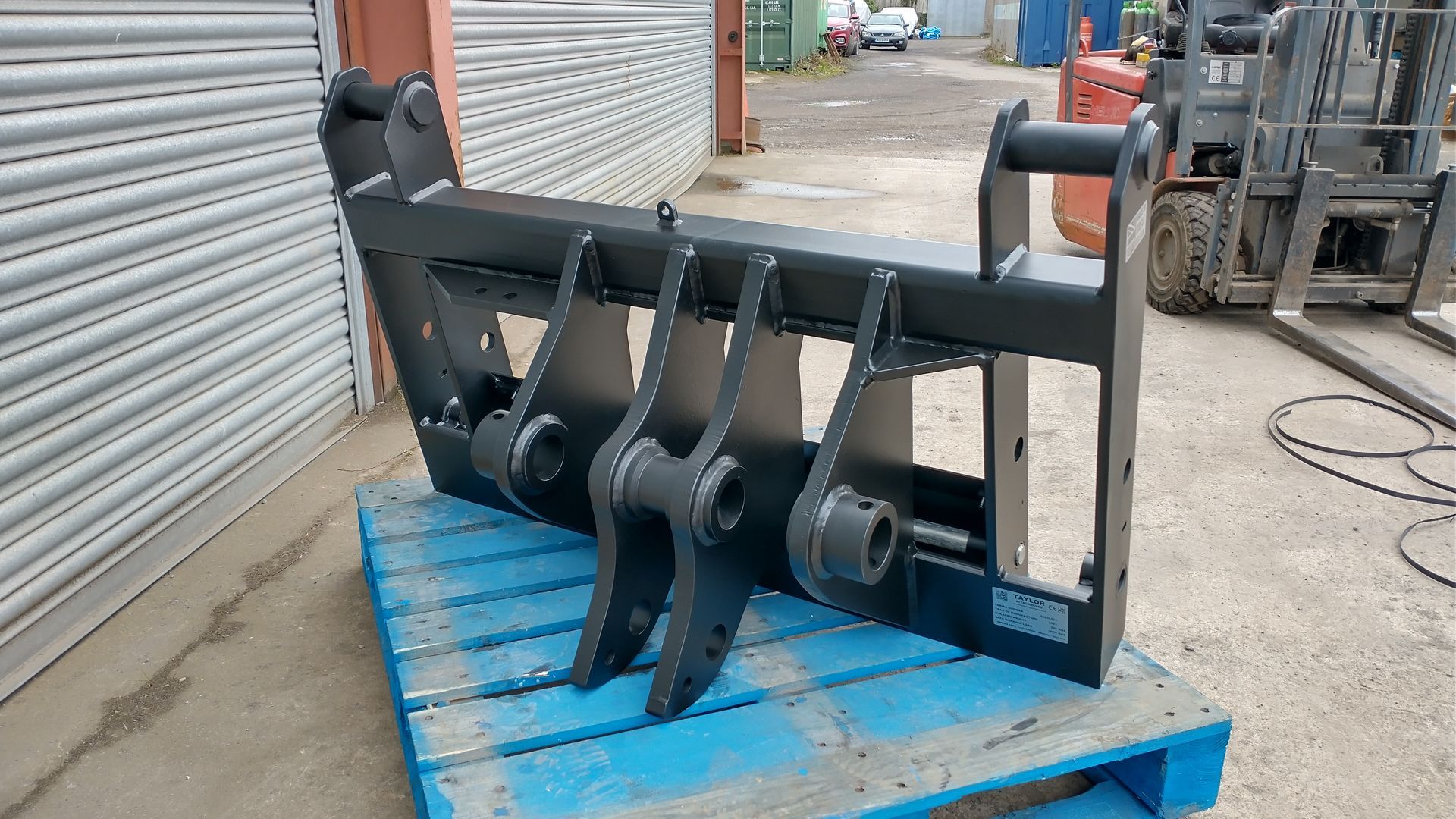 REPLACEMENT HANDLER HEADSTOCKS