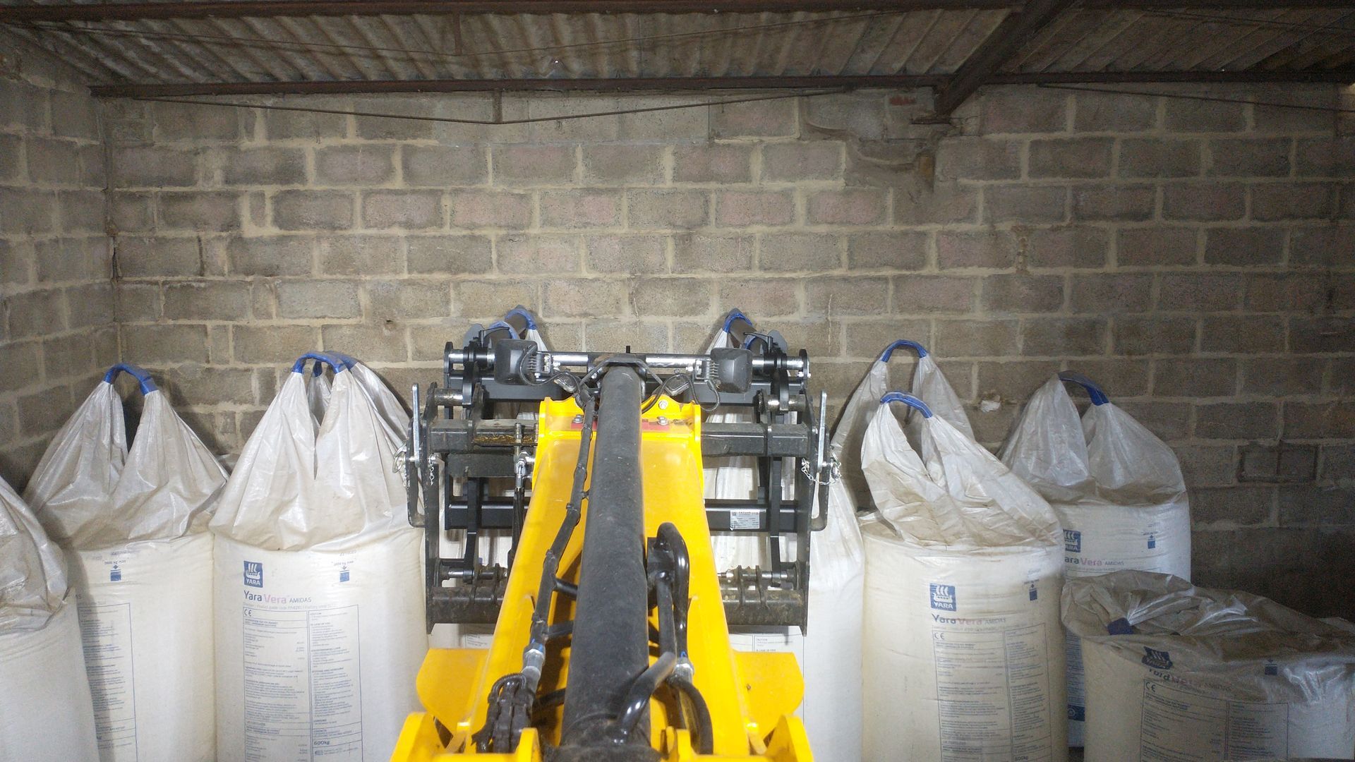 big bag lifter on JCB Telehandler