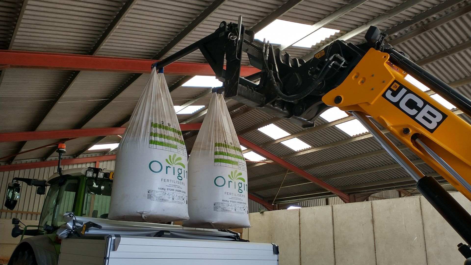 big bag lifter on JCB Telehandler