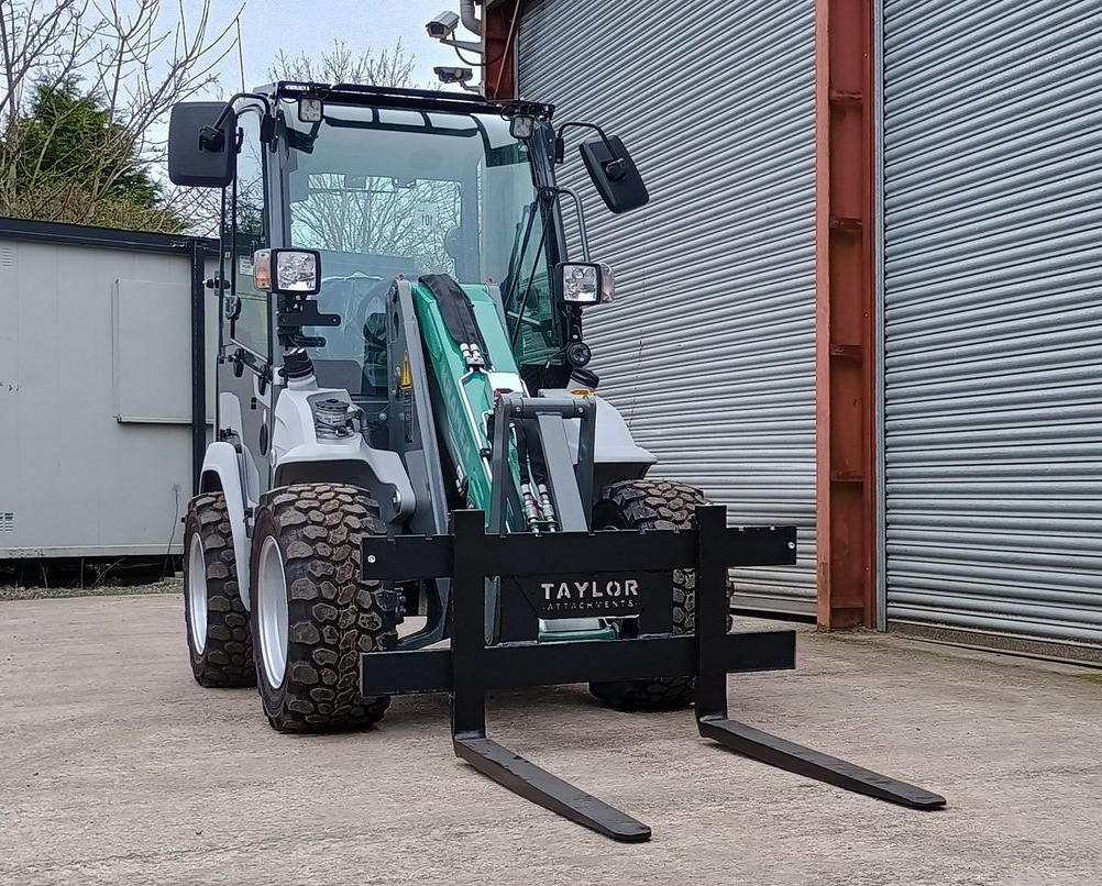 Pallet Fork Carriage Attachment On Kramer Loader