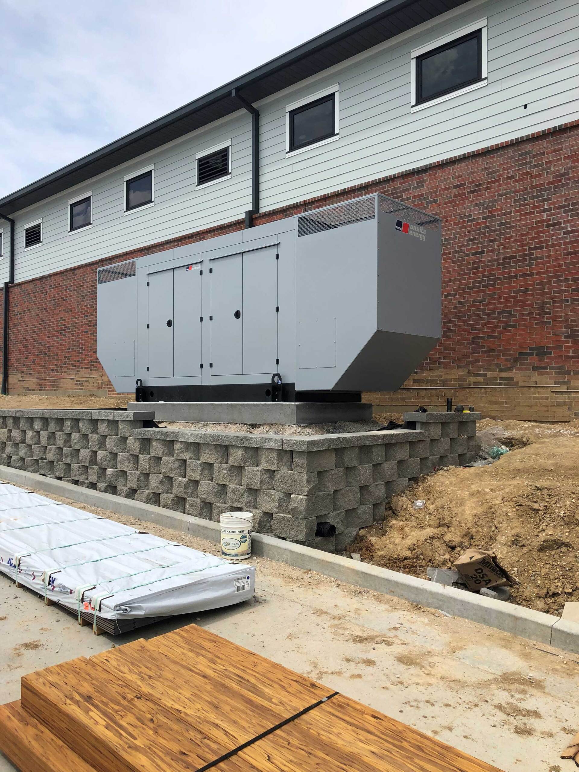 Exterior panel box — Lee’s Summit, MO — P&L Electric LLC