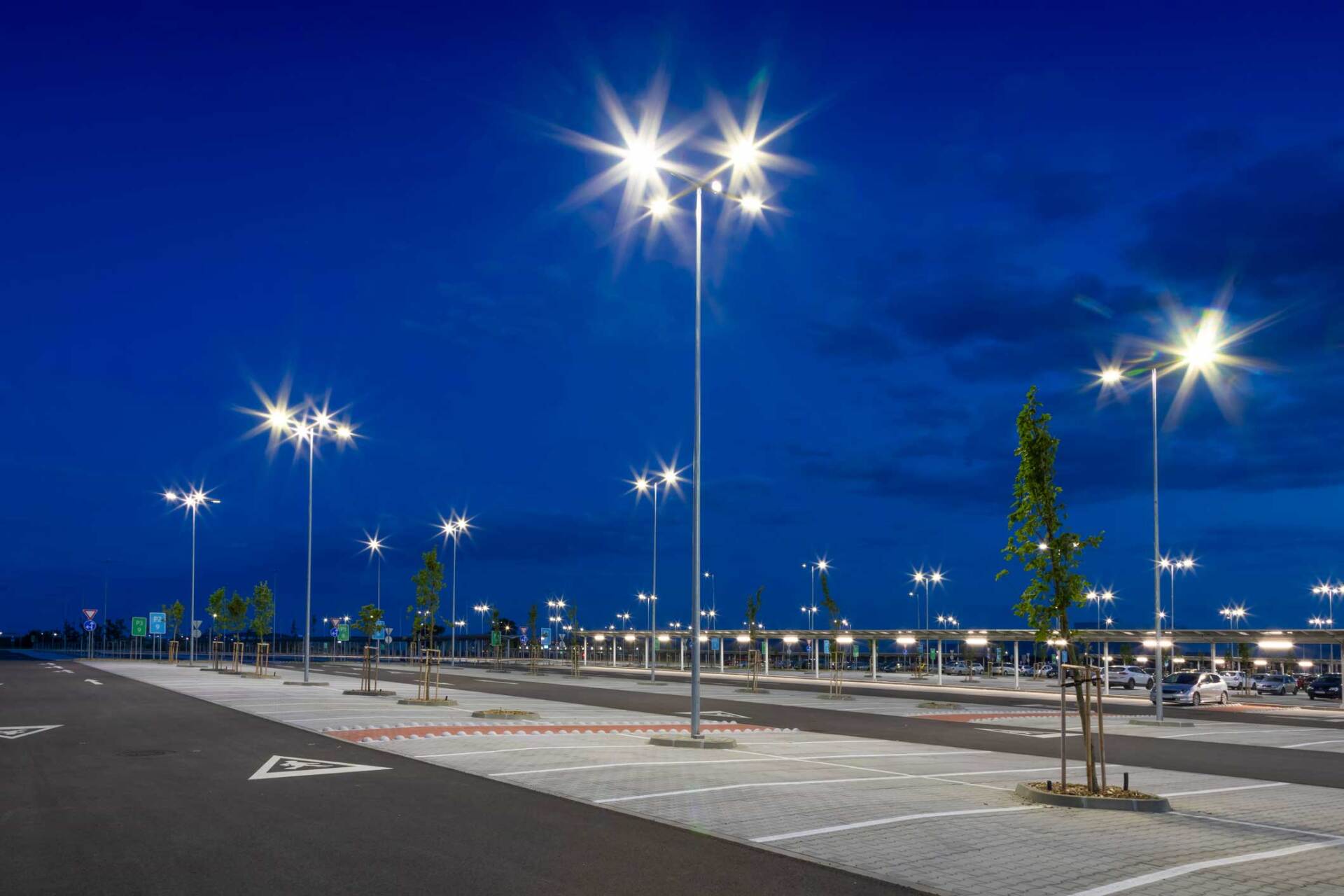 Bright lighting of the parking lot — Lee’s Summit, MO — P&L Electric LLC
