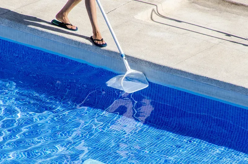 Weekly Pool Service Costs in Riverside, CA