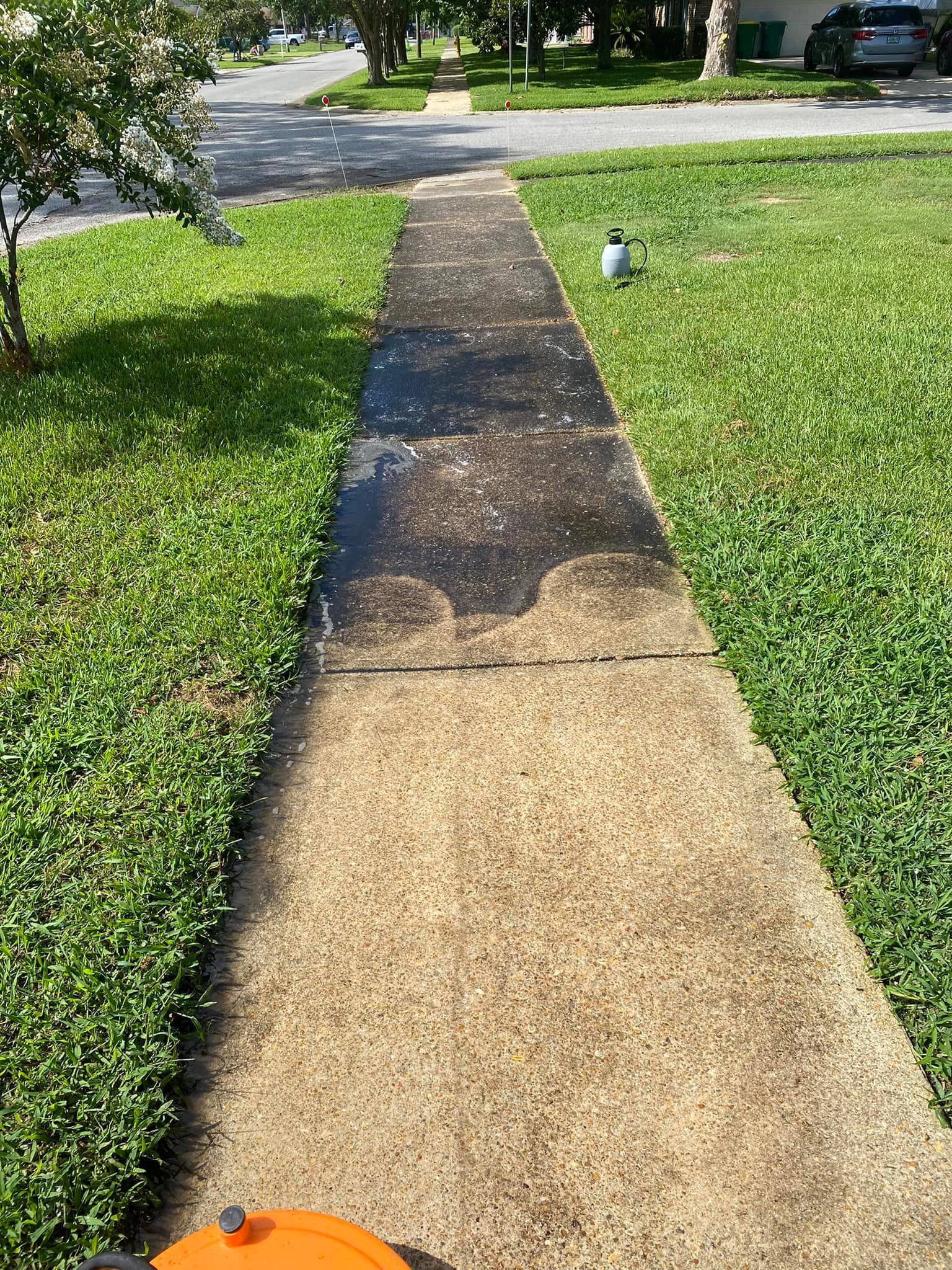 Simple Cleaning Of Pathway — Fort Walton Beach, FL — Emerald Coast Home Heroes
