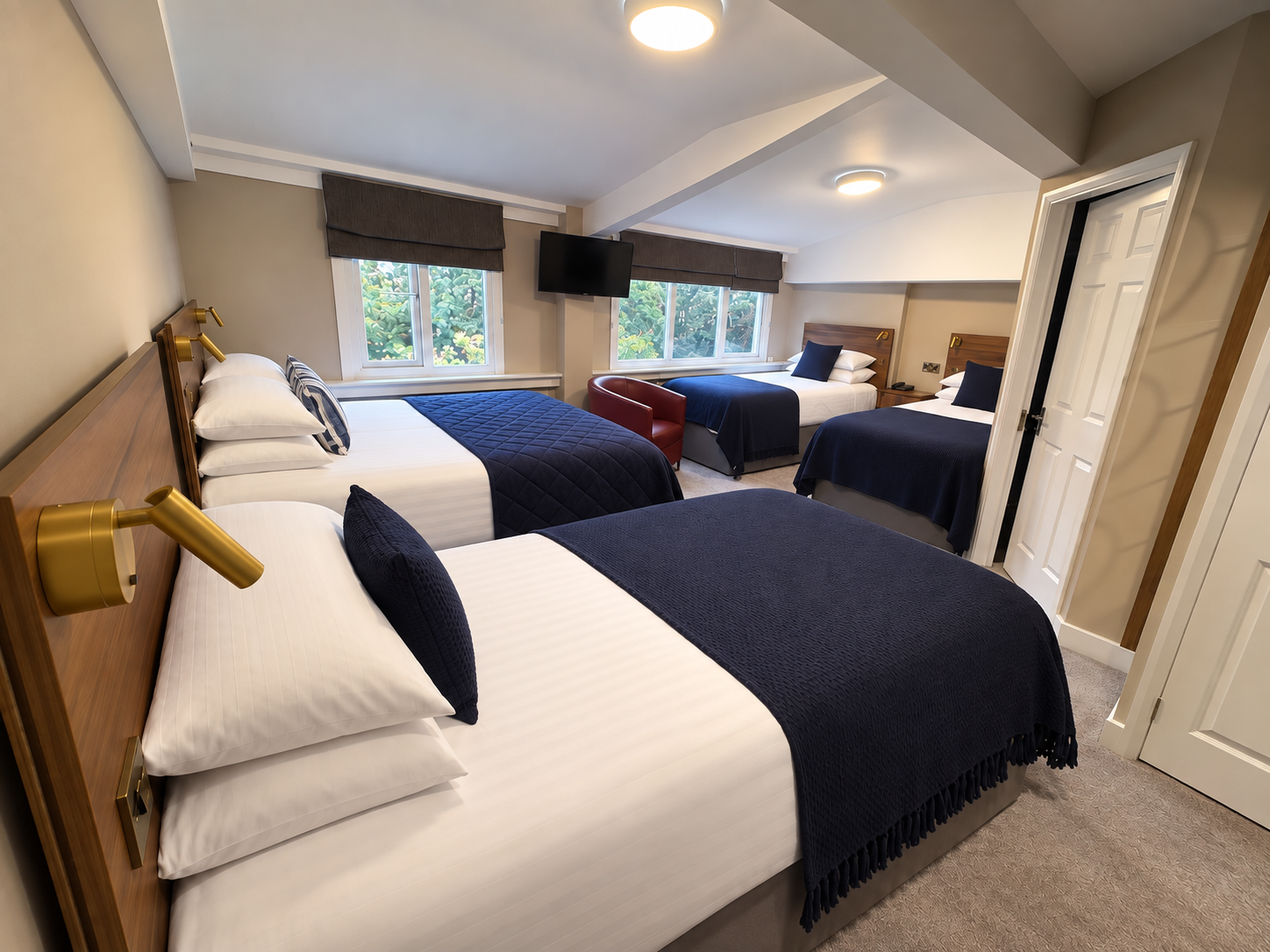 Group rooms and suites