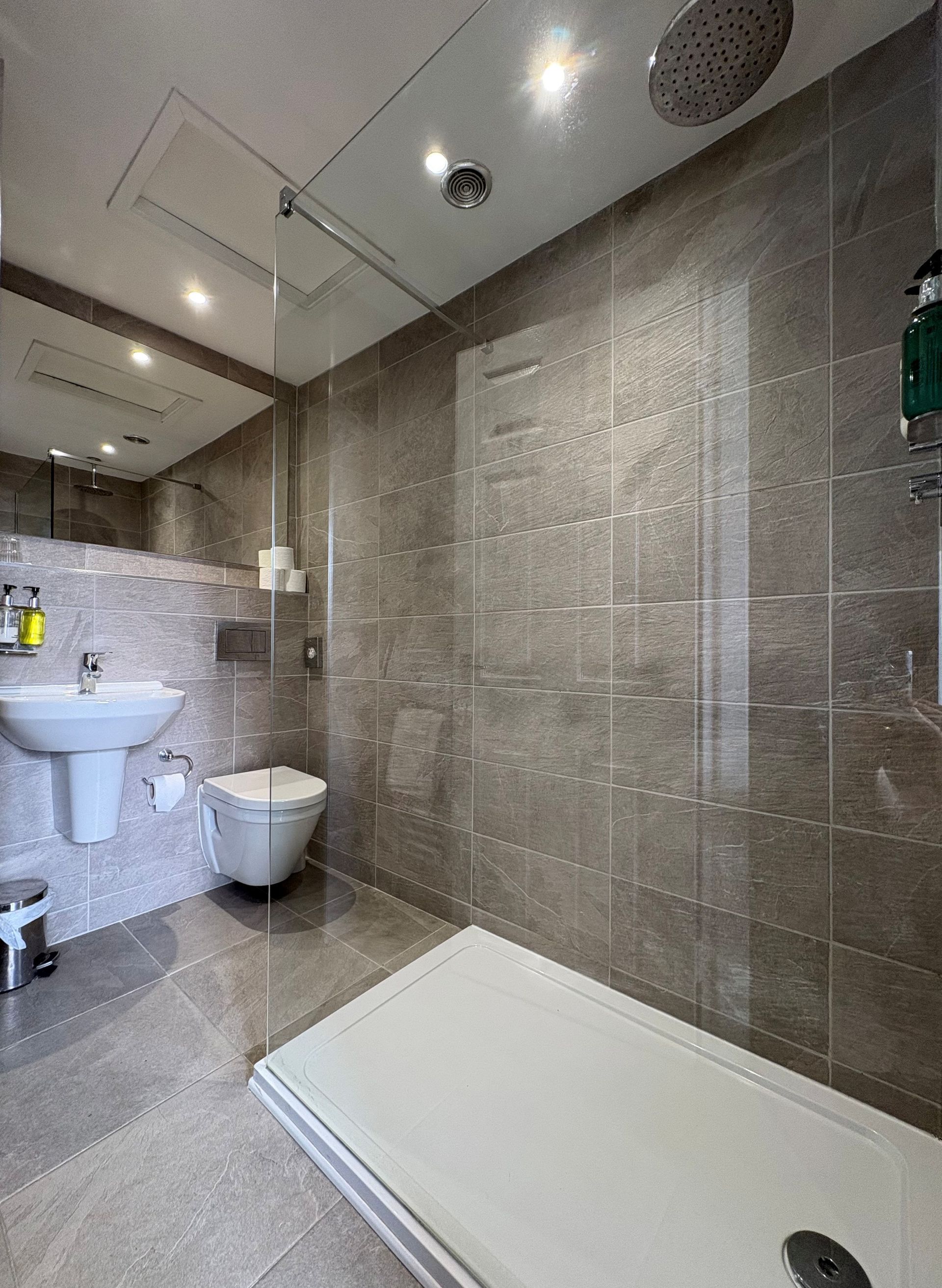 Room 23 En-suite shower and toilet