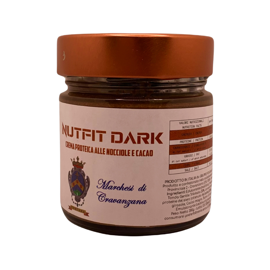 Vasetto di crema spalmabile al cacao e nocciole Nutfit con coperchio marrone ed etichetta su sfondo bianco.