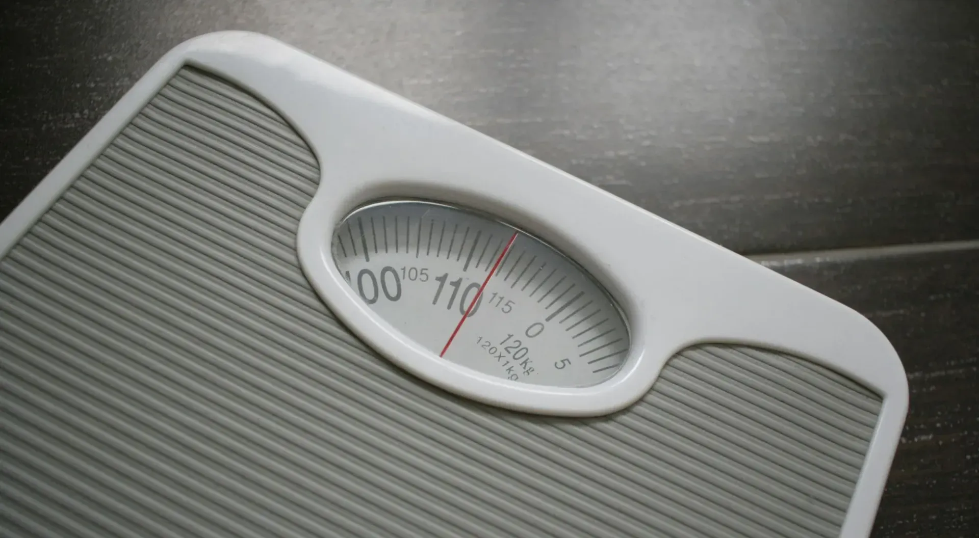 early warning signs of thyroid problems weight change