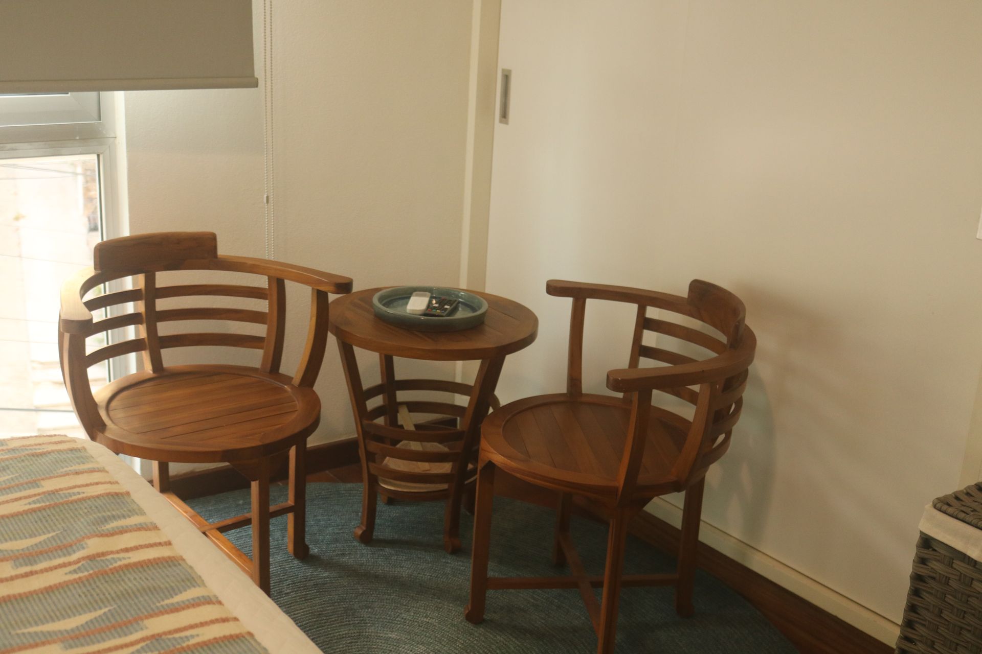 Twin Tide seating area, television and storage